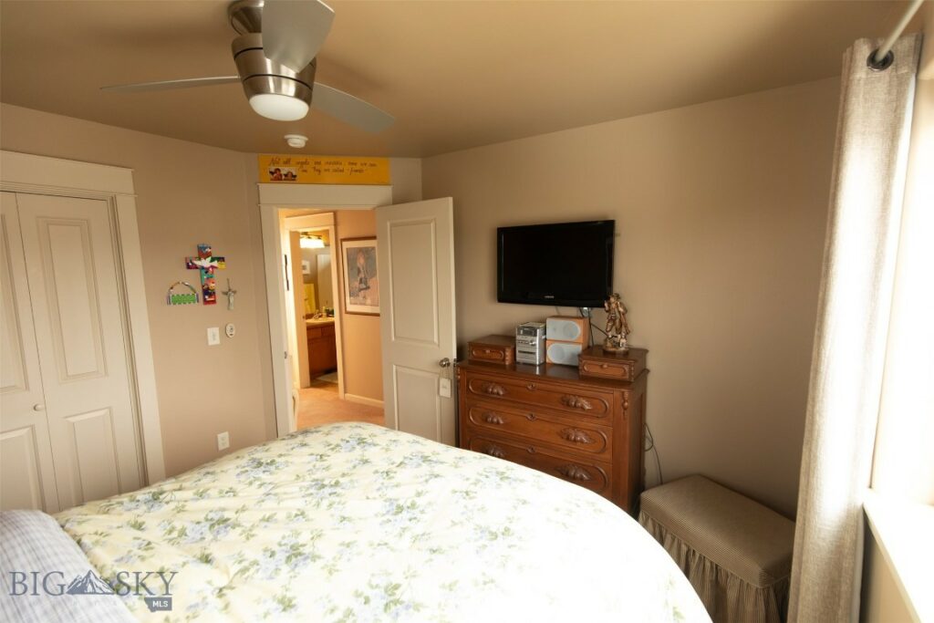 1276 Durham Avenue, Bozeman MT 59718