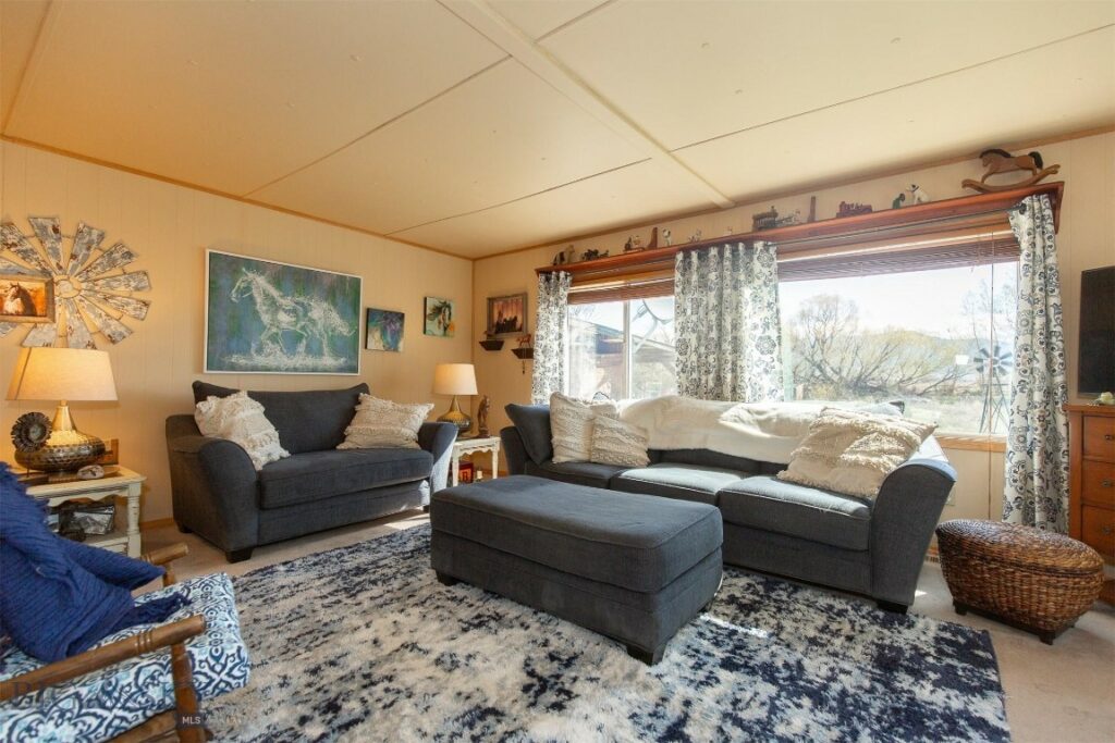 132 Stubbs Lane, Bozeman MT 59718