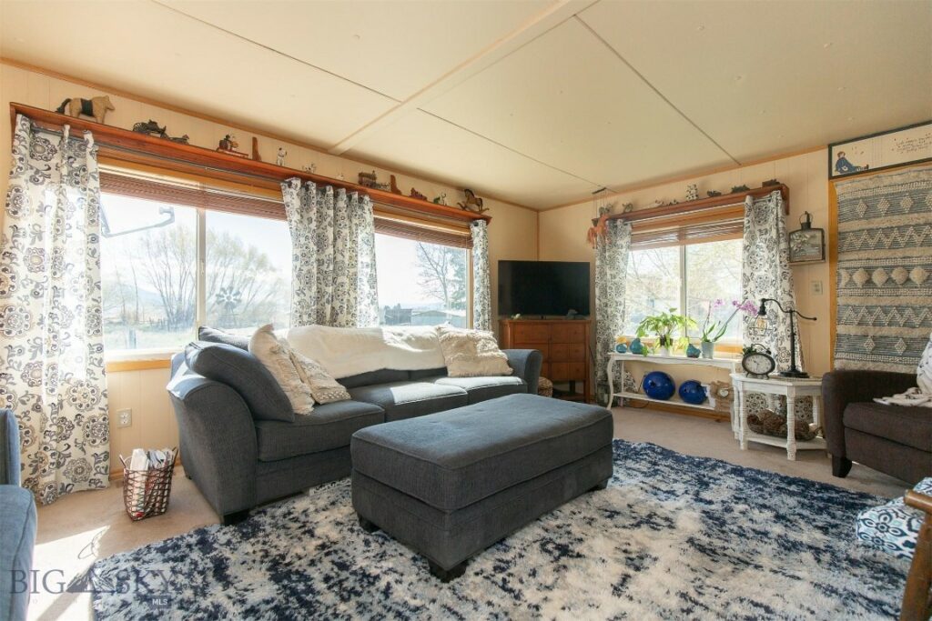 132 Stubbs Lane, Bozeman MT 59718