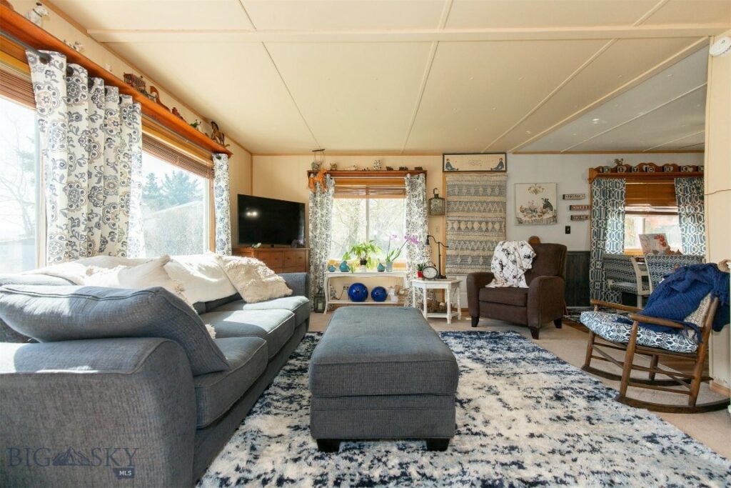 132 Stubbs Lane, Bozeman MT 59718