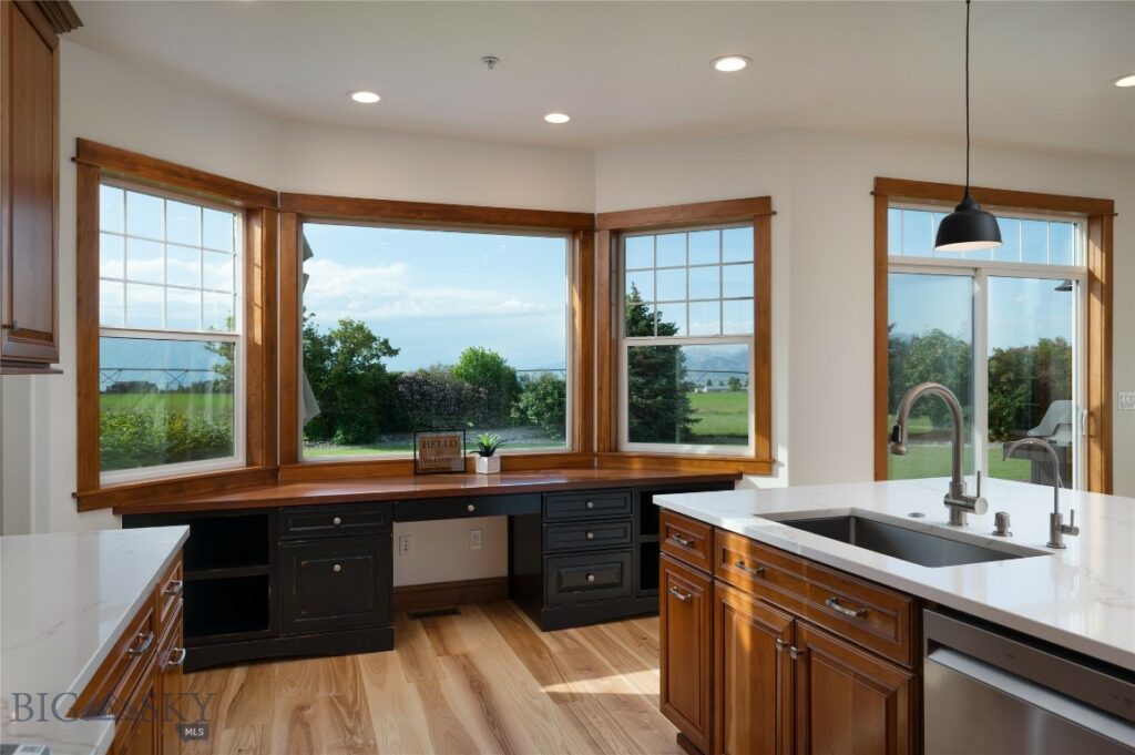 135 Hyalite View, Bozeman MT 59718