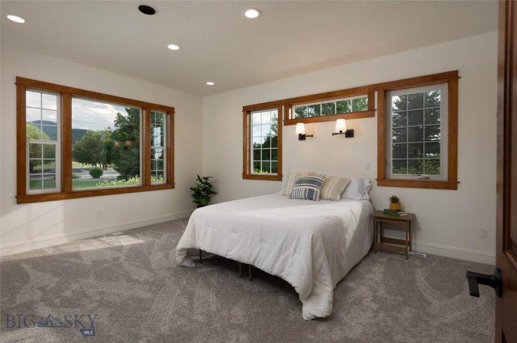 135 Hyalite View, Bozeman MT 59718