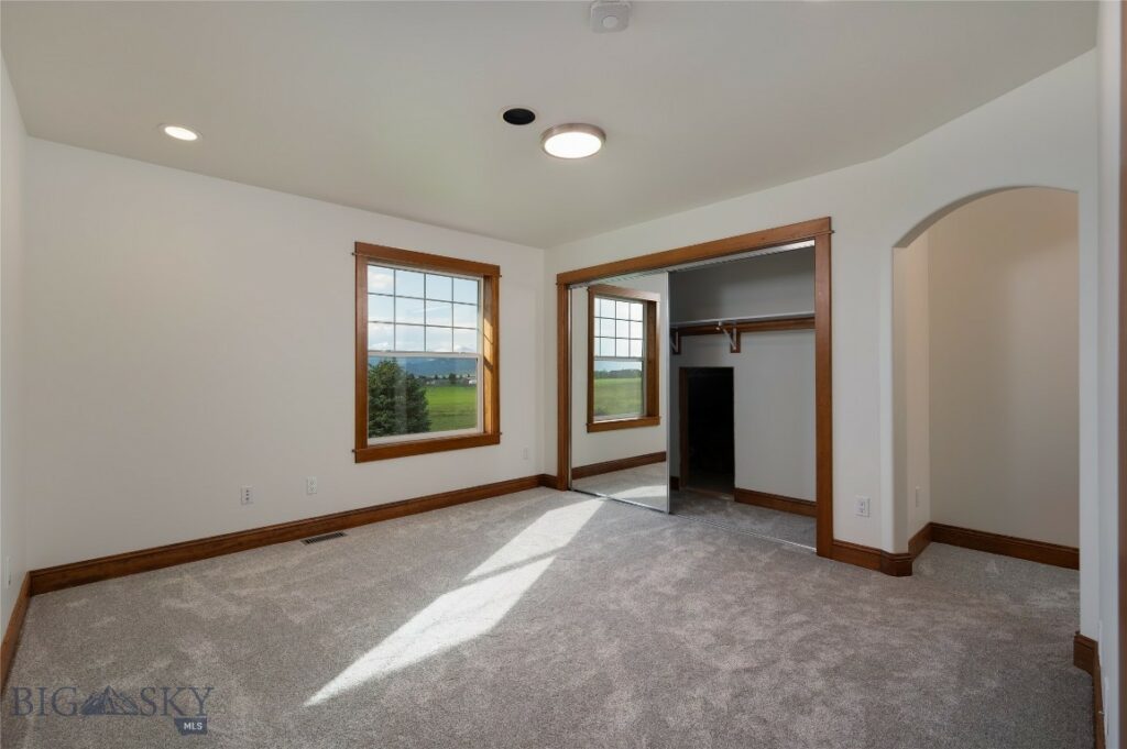 135 Hyalite View, Bozeman MT 59718