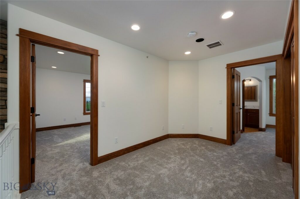 135 Hyalite View, Bozeman MT 59718