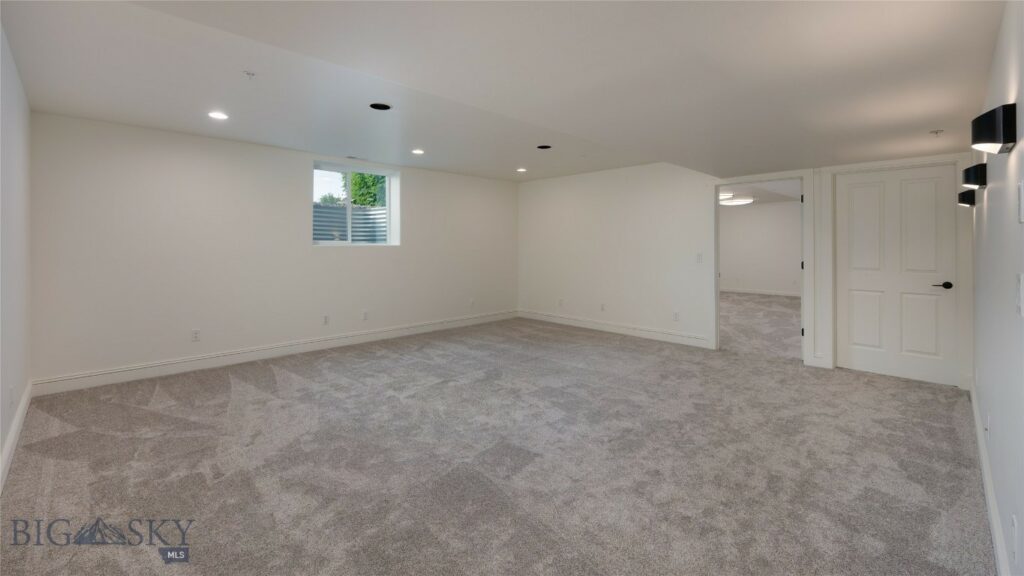 135 Hyalite View, Bozeman MT 59718