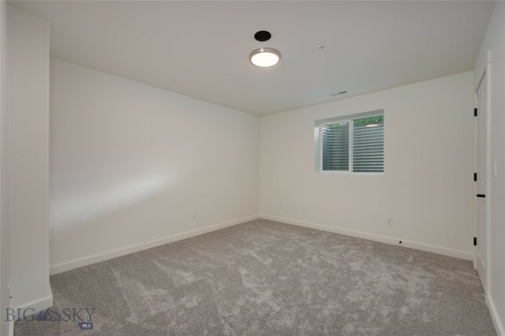 135 Hyalite View, Bozeman MT 59718