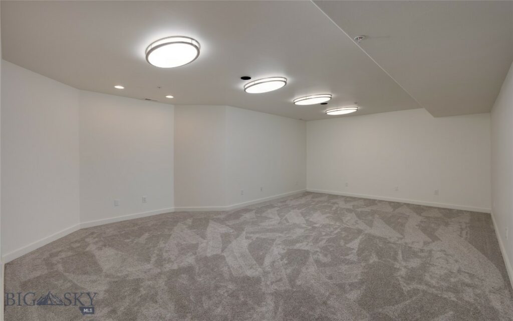 135 Hyalite View, Bozeman MT 59718