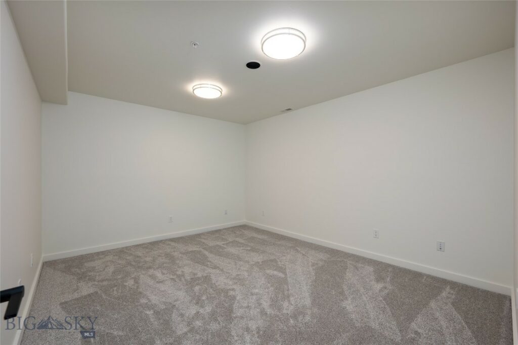 135 Hyalite View, Bozeman MT 59718