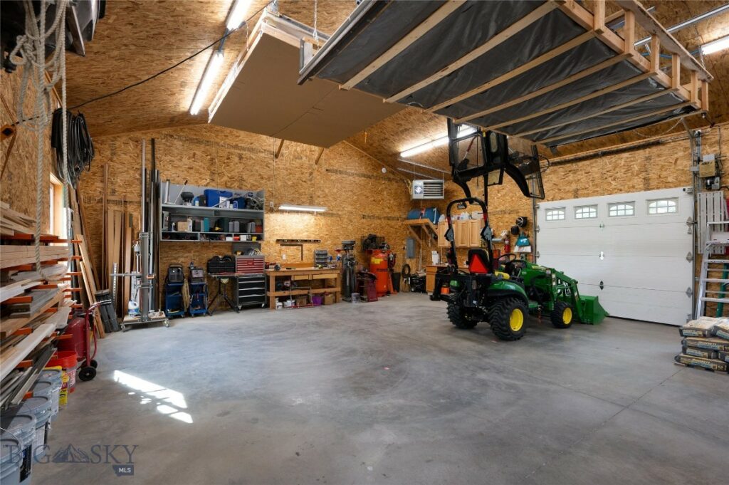 135 Hyalite View, Bozeman MT 59718