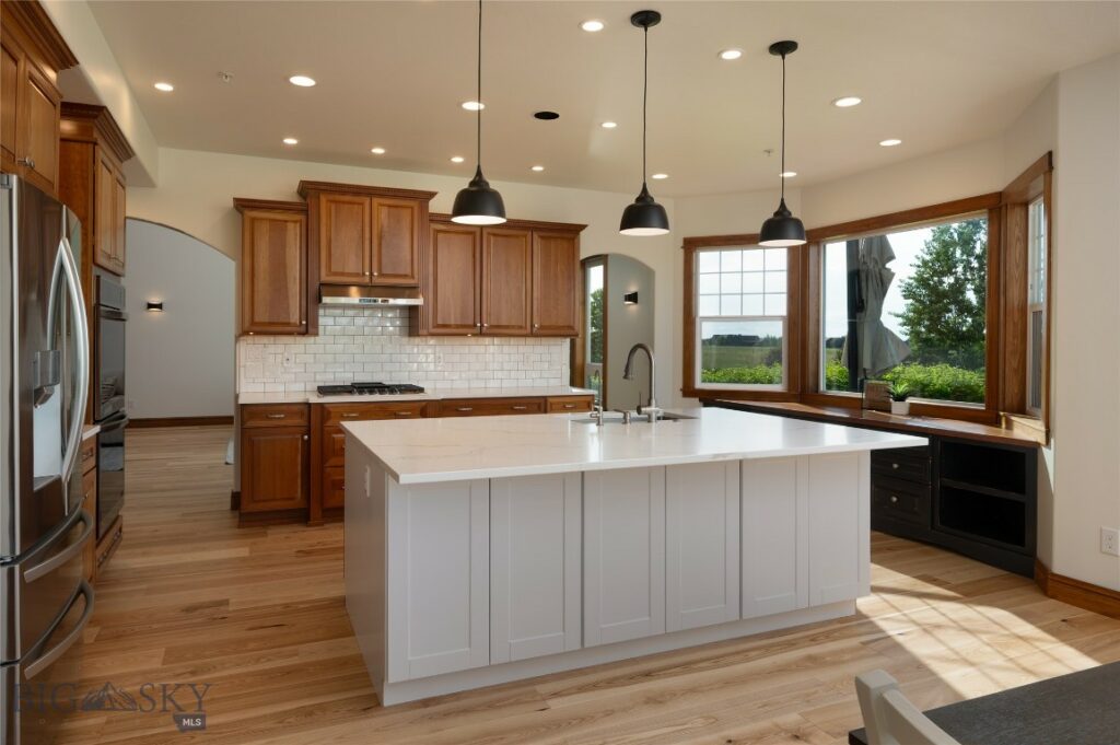 135 Hyalite View, Bozeman MT 59718