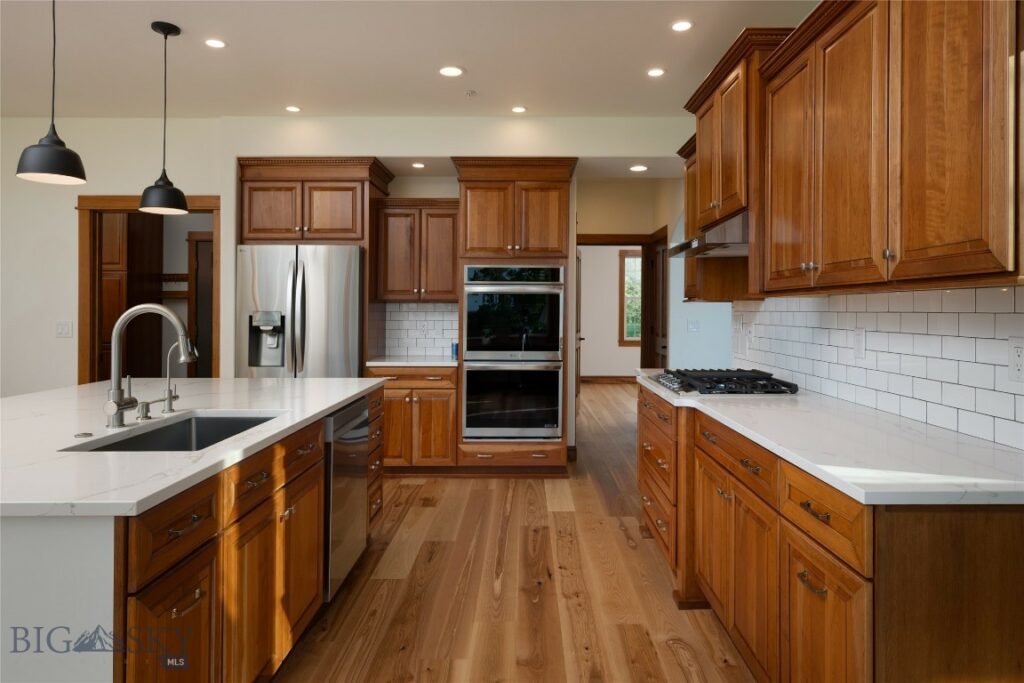 135 Hyalite View, Bozeman MT 59718