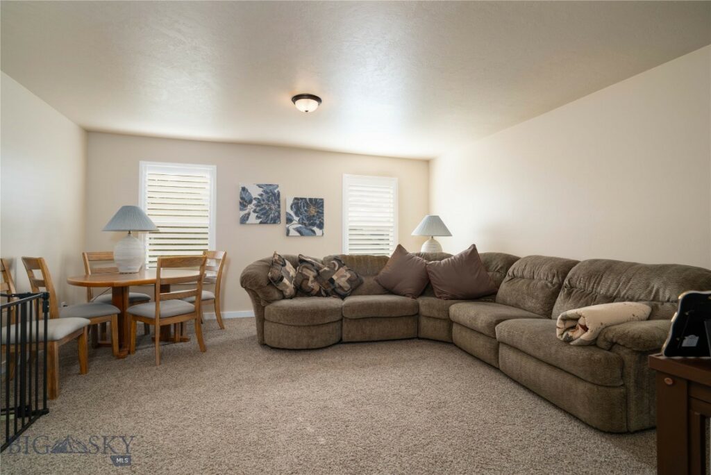 136 Connor Drive, Bozeman MT 59718