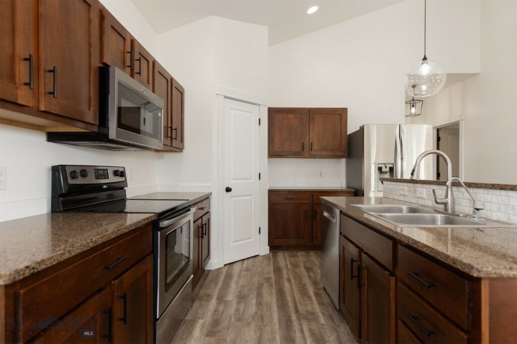 136 Shelter Grove Circle, Bozeman MT 59718