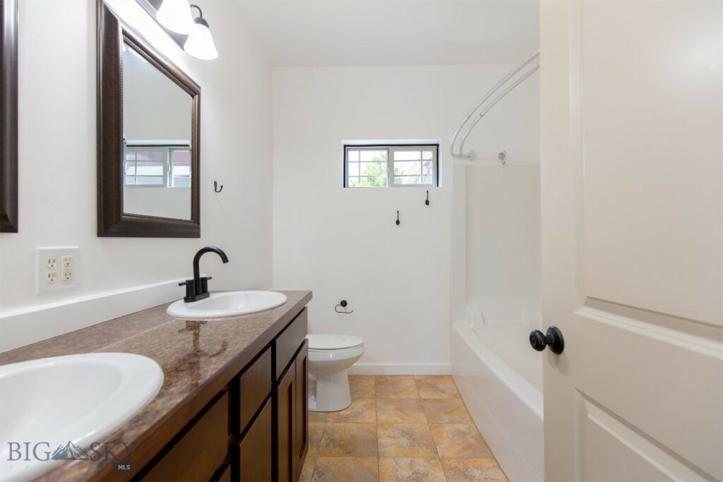 136 Shelter Grove Circle, Bozeman MT 59718
