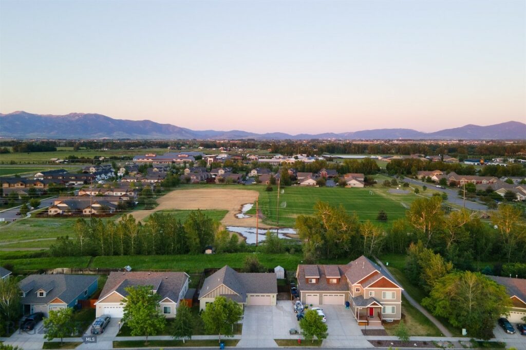 136 Shelter Grove Circle, Bozeman MT 59718