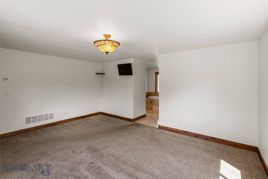 14 Candlelight Drive, Bozeman MT 59718