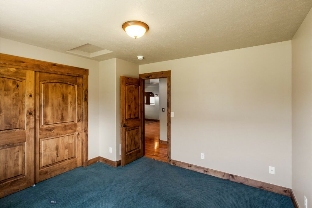 14 Candlelight Drive, Bozeman MT 59718