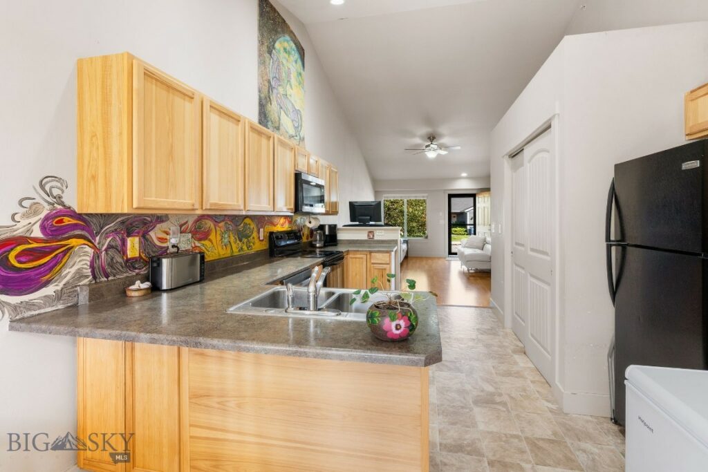 14 Bow Perch Lane, Bozeman MT 59718