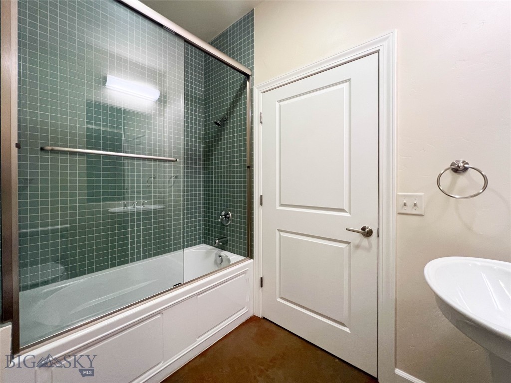 140 Village Crossing Way, Bozeman MT 59715