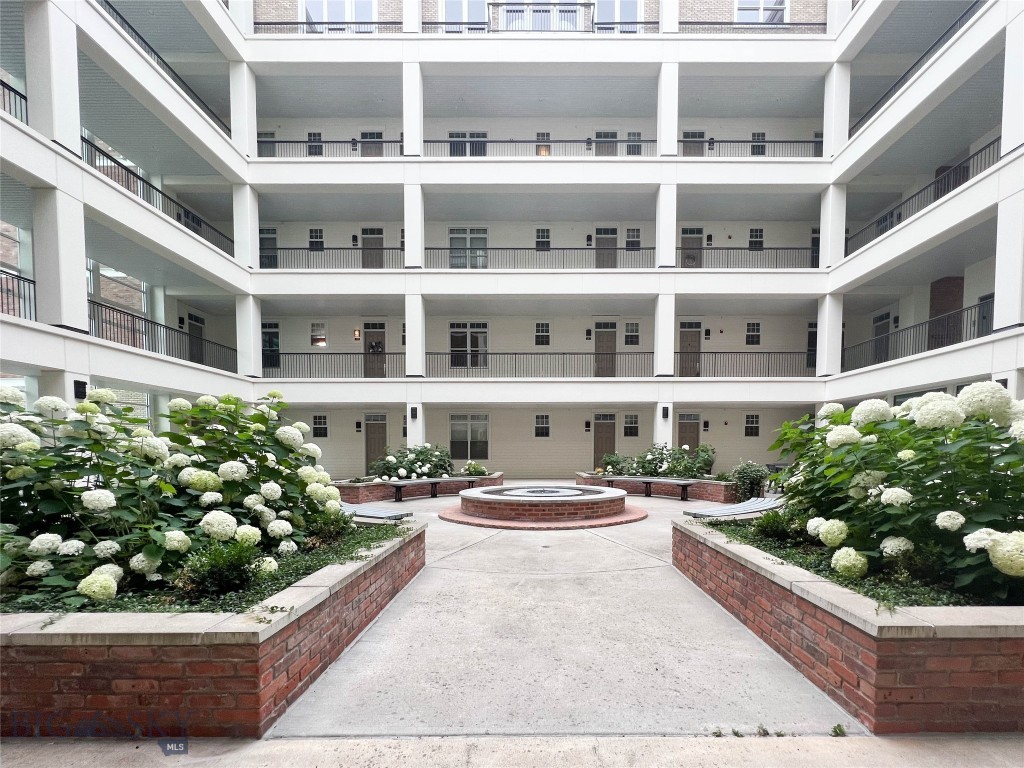 140 Village Crossing Way, Bozeman MT 59715