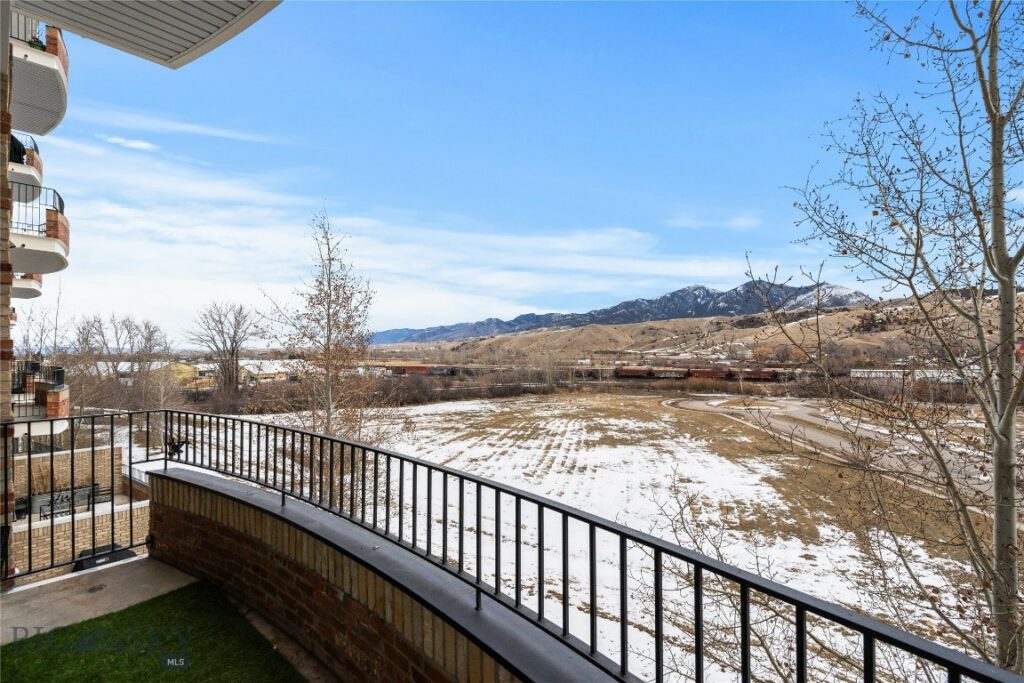 140 Village Crossing Way, Bozeman MT 59715