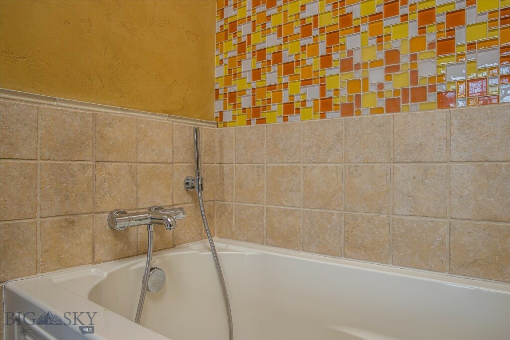140 Village Crossing Way, Bozeman MT 59715