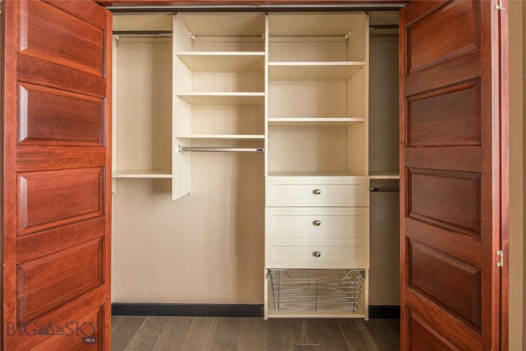 140 Village Crossing Way, Bozeman MT 59715