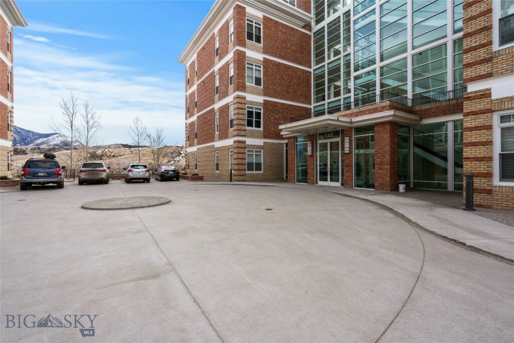 140 Village Crossing Way, Bozeman MT 59715