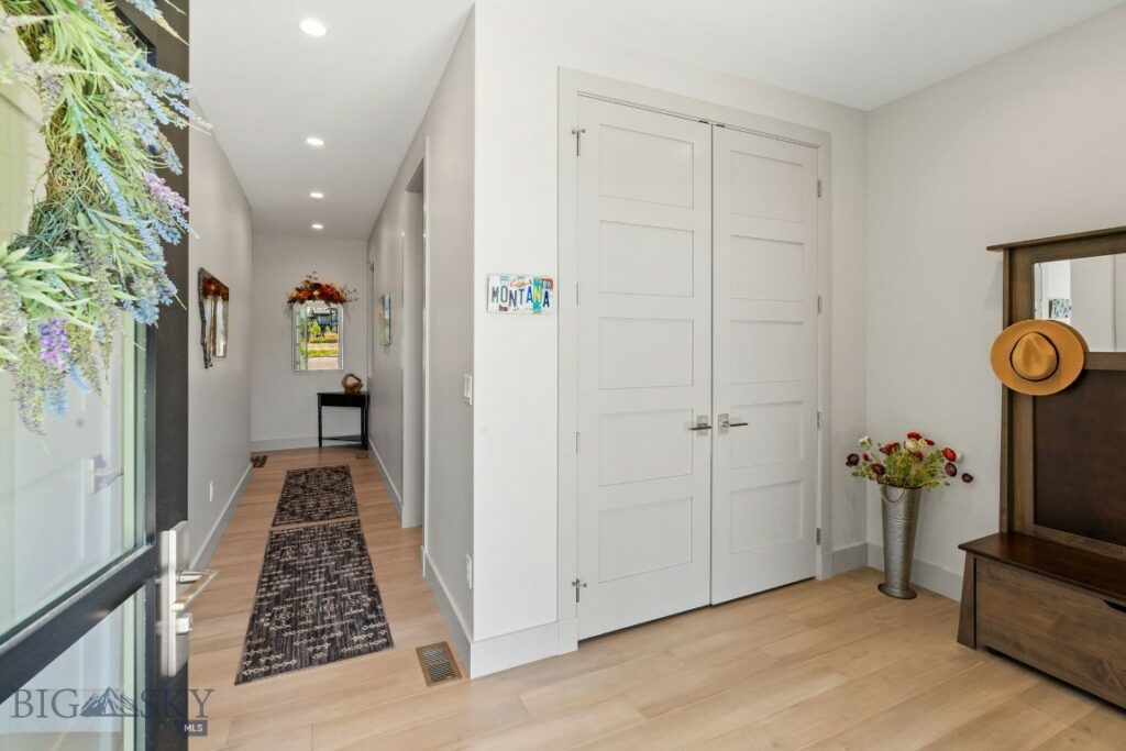 141 Balmoral Trl, Bozeman MT 59718