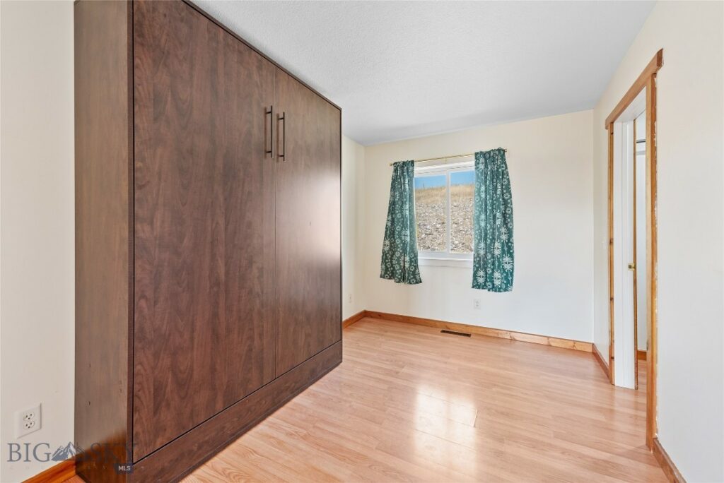 141 Gravel Hollow Drive, Bozeman MT 59718