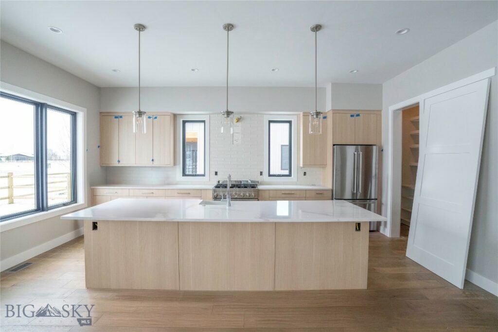 141 Creekbank Loop, Bozeman MT 59718