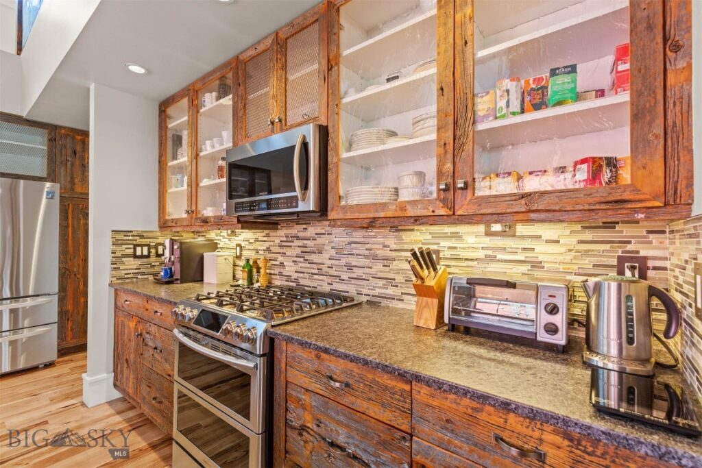 1428 Post Drive, Bozeman MT 59715