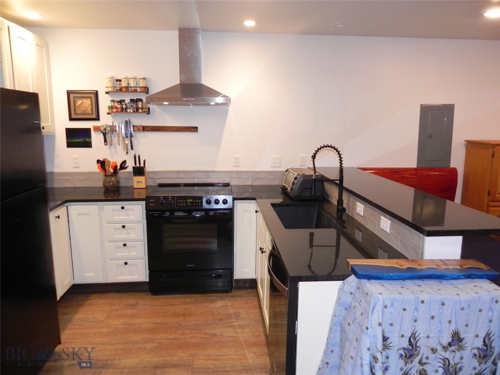 144 Maple Avenue, Bozeman MT 59718