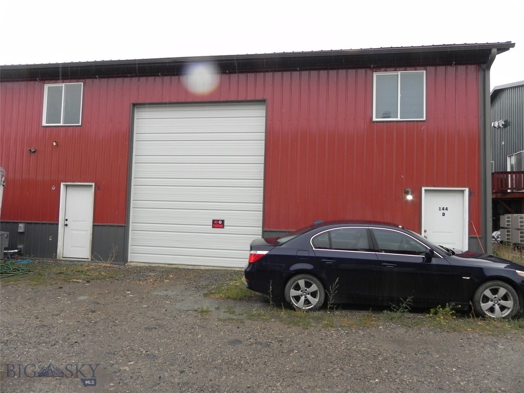 144 Maple Avenue, Bozeman MT 59718