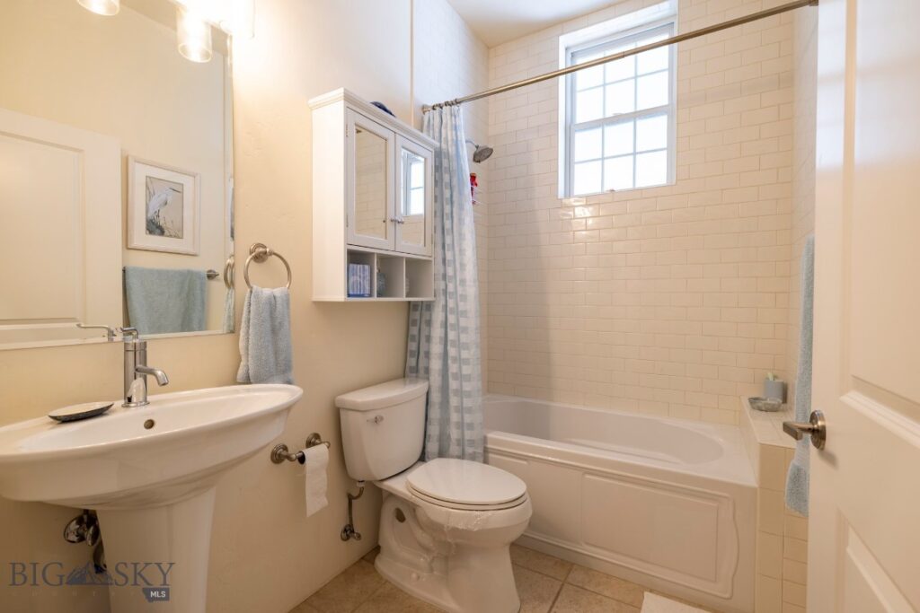 150 Village Crossing Way, Bozeman MT 59715