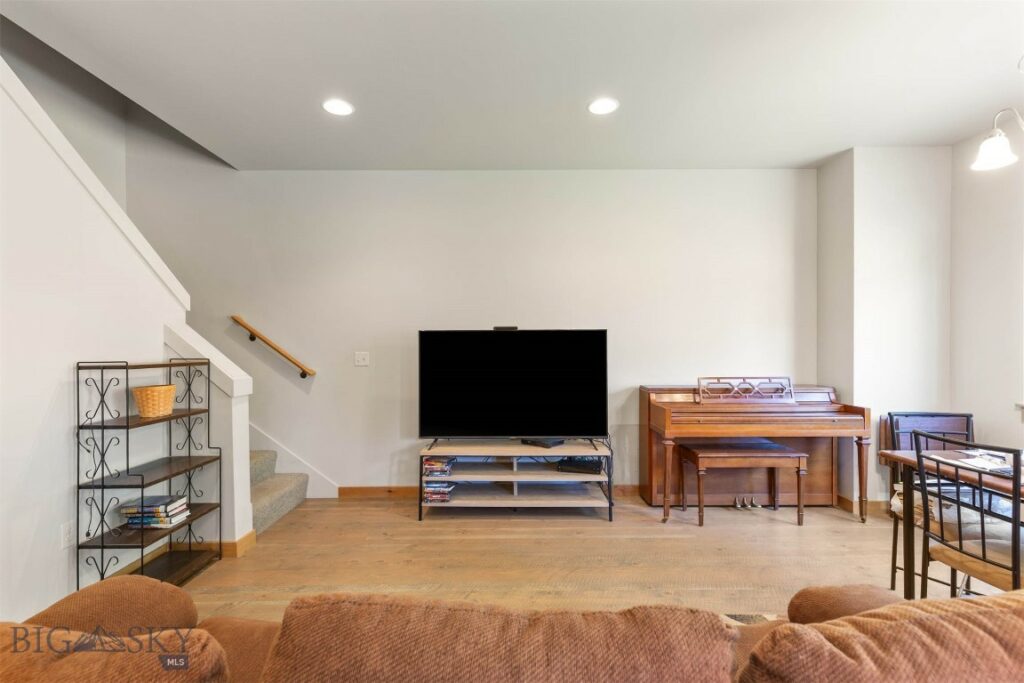 1599 Bora Way, Bozeman MT 59718