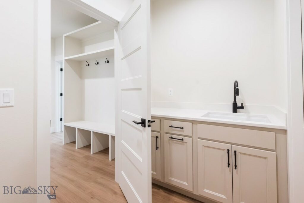 16 Cowen Lane, Bozeman MT 59718