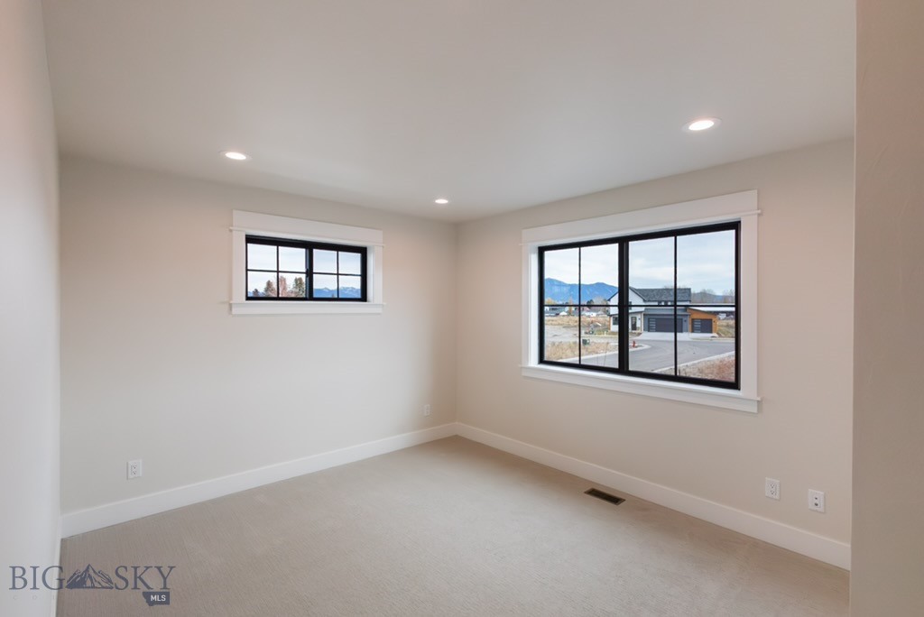 16 Cowen Lane, Bozeman MT 59718