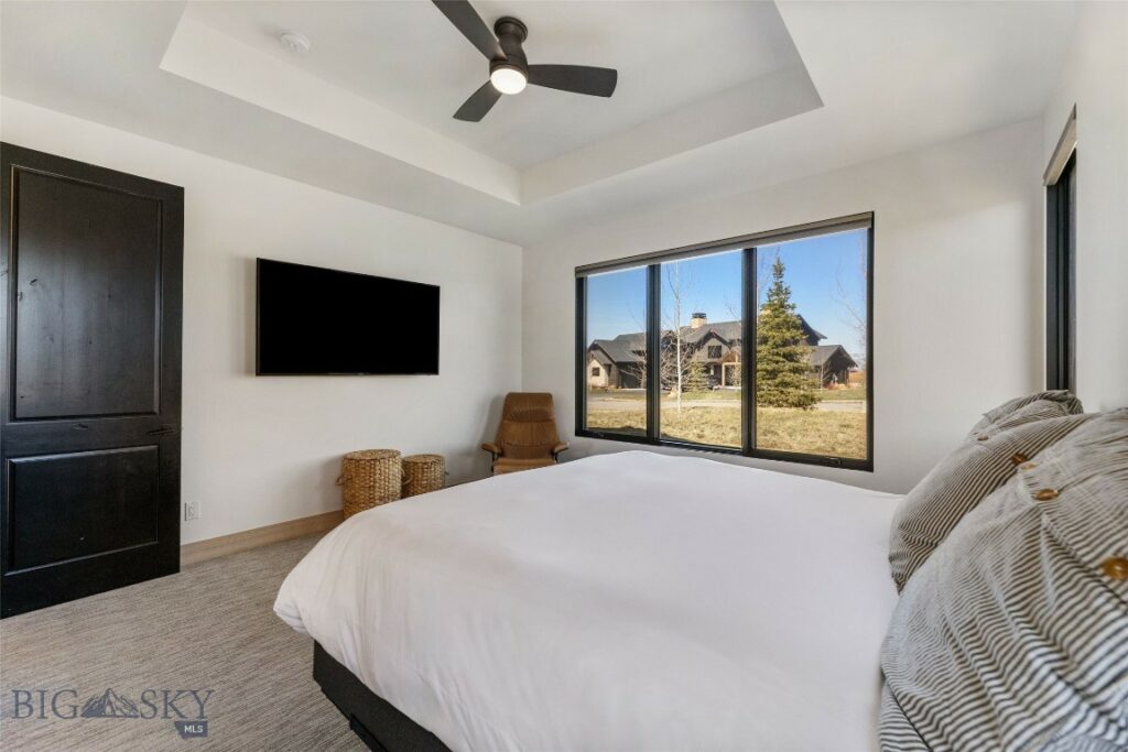 16 Defender Lane, Bozeman MT 59718