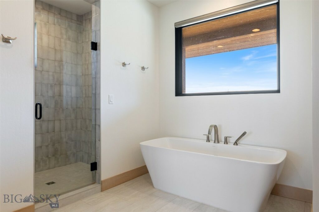 16 Defender Lane, Bozeman MT 59718