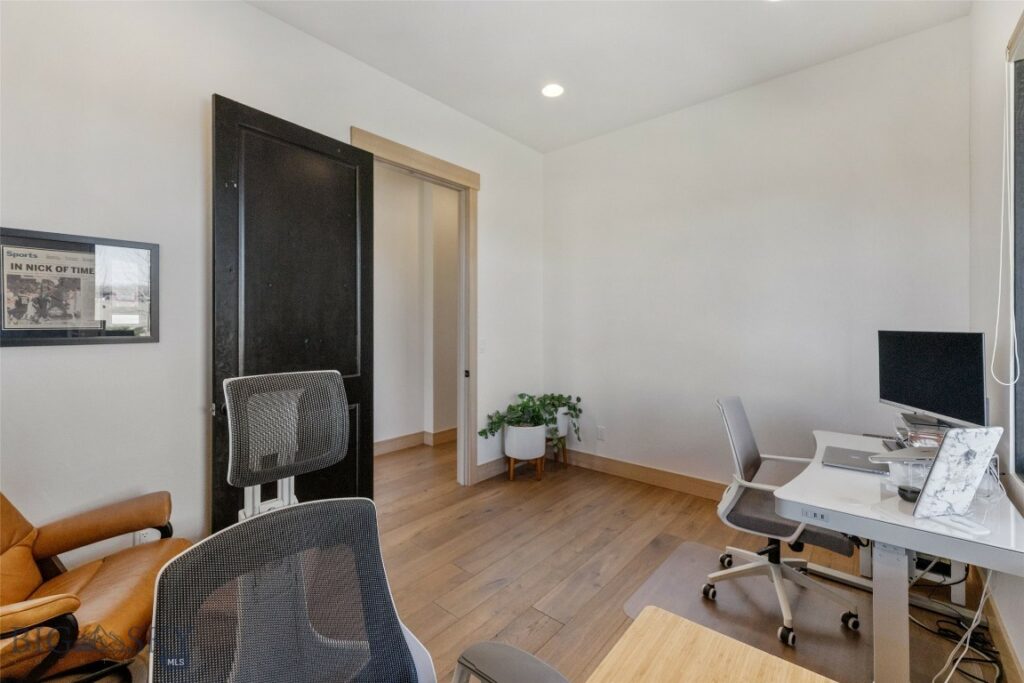 16 Defender Lane, Bozeman MT 59718