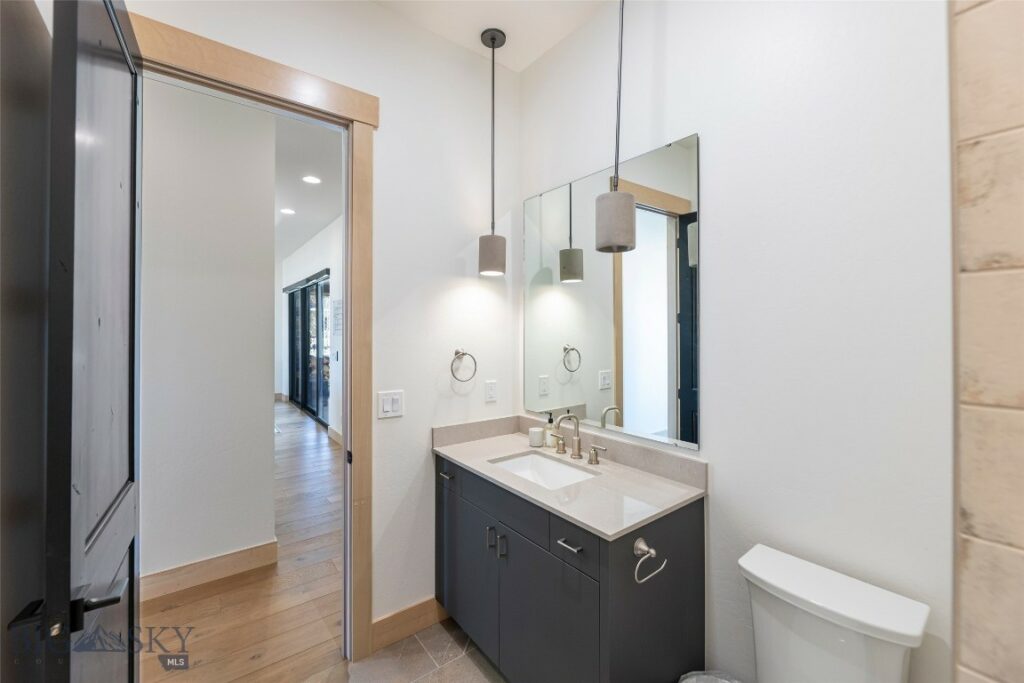 16 Defender Lane, Bozeman MT 59718
