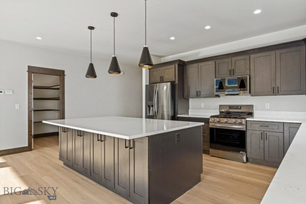 16 Moosejaw Drive, Bozeman MT 59718
