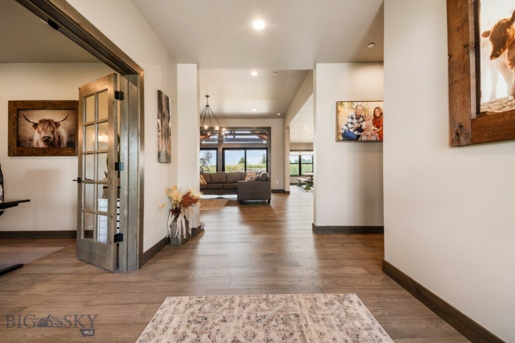 16 Tight Loop Drive, Bozeman MT 59718