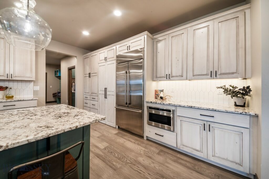 16 Tight Loop Drive, Bozeman MT 59718