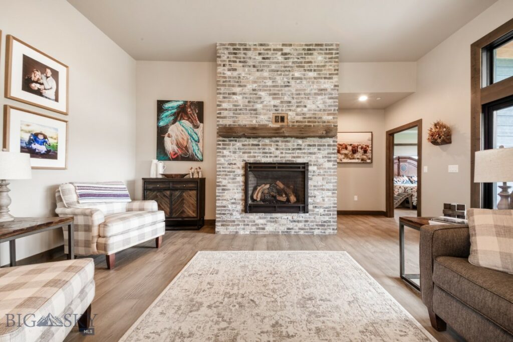 16 Tight Loop Drive, Bozeman MT 59718