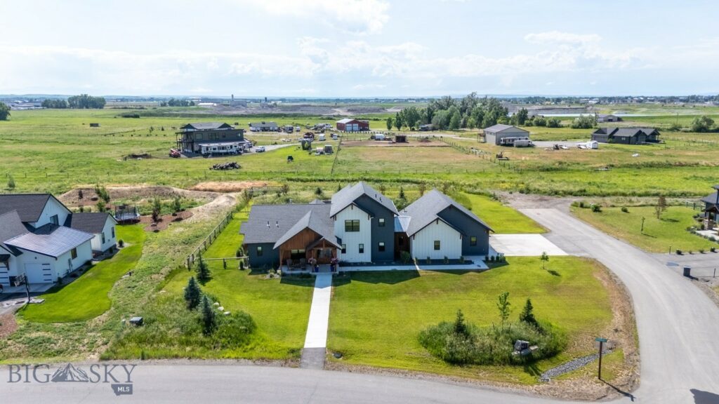 16 Tight Loop Drive, Bozeman MT 59718