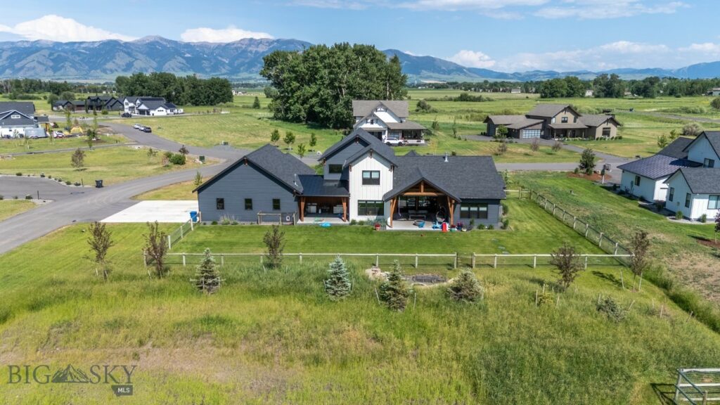 16 Tight Loop Drive, Bozeman MT 59718