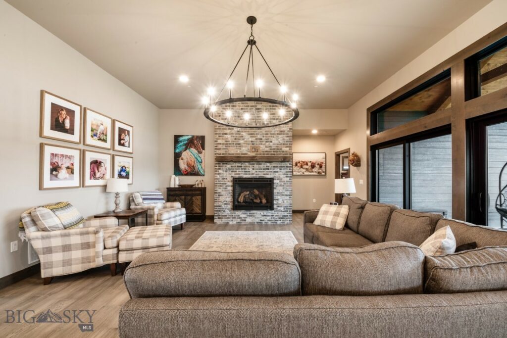 16 Tight Loop Drive, Bozeman MT 59718