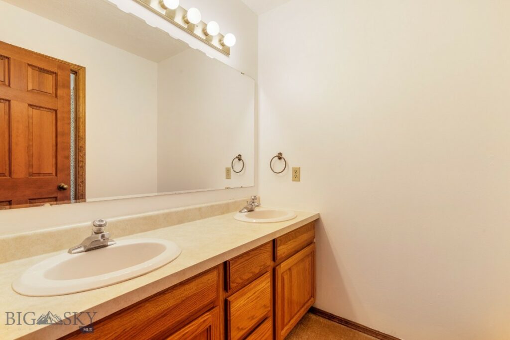 1645 S Black Avenue, Bozeman MT 59715